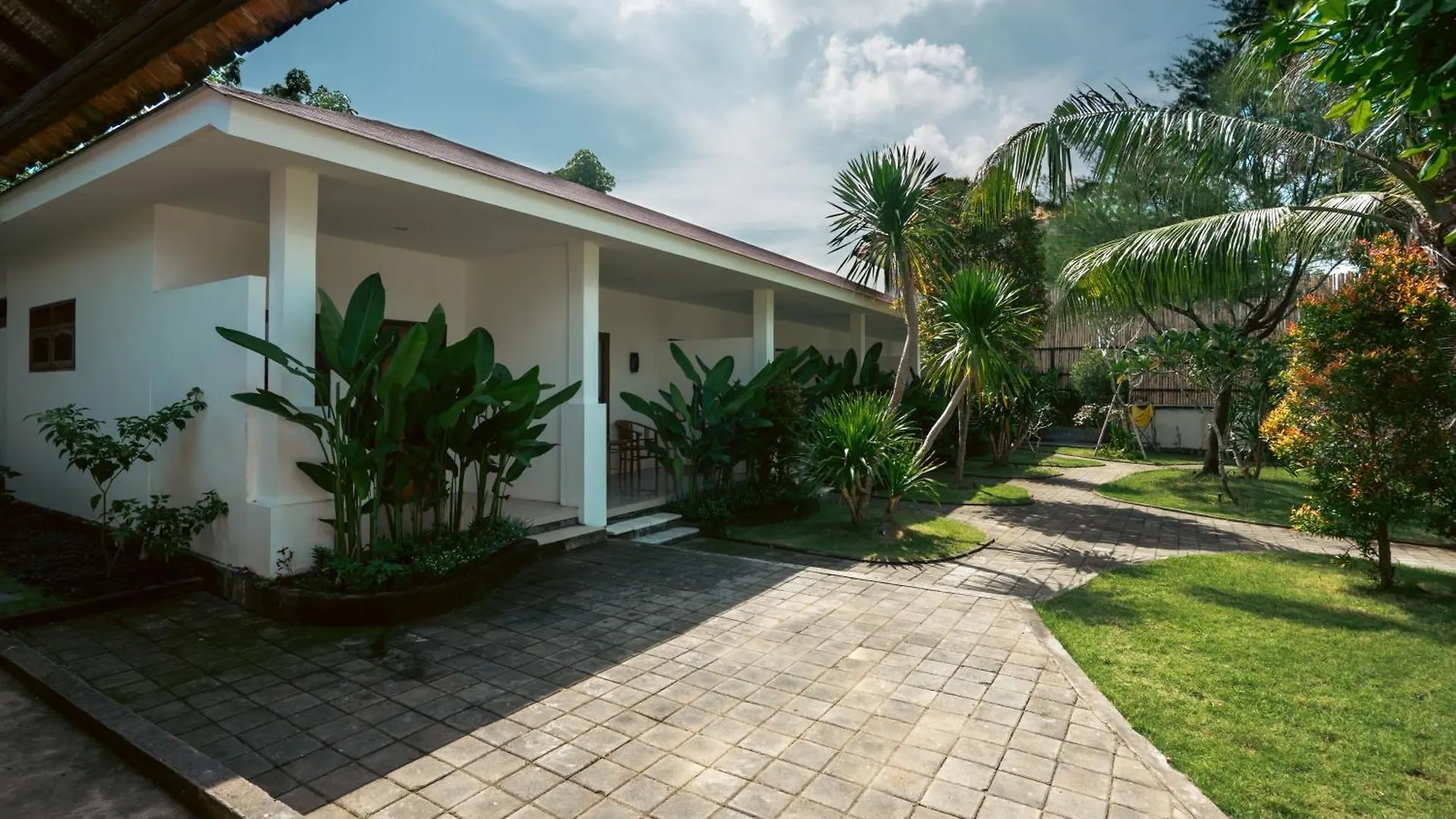 Zena Surf Suite Pecatu  Hotel Pecatu (Bali)