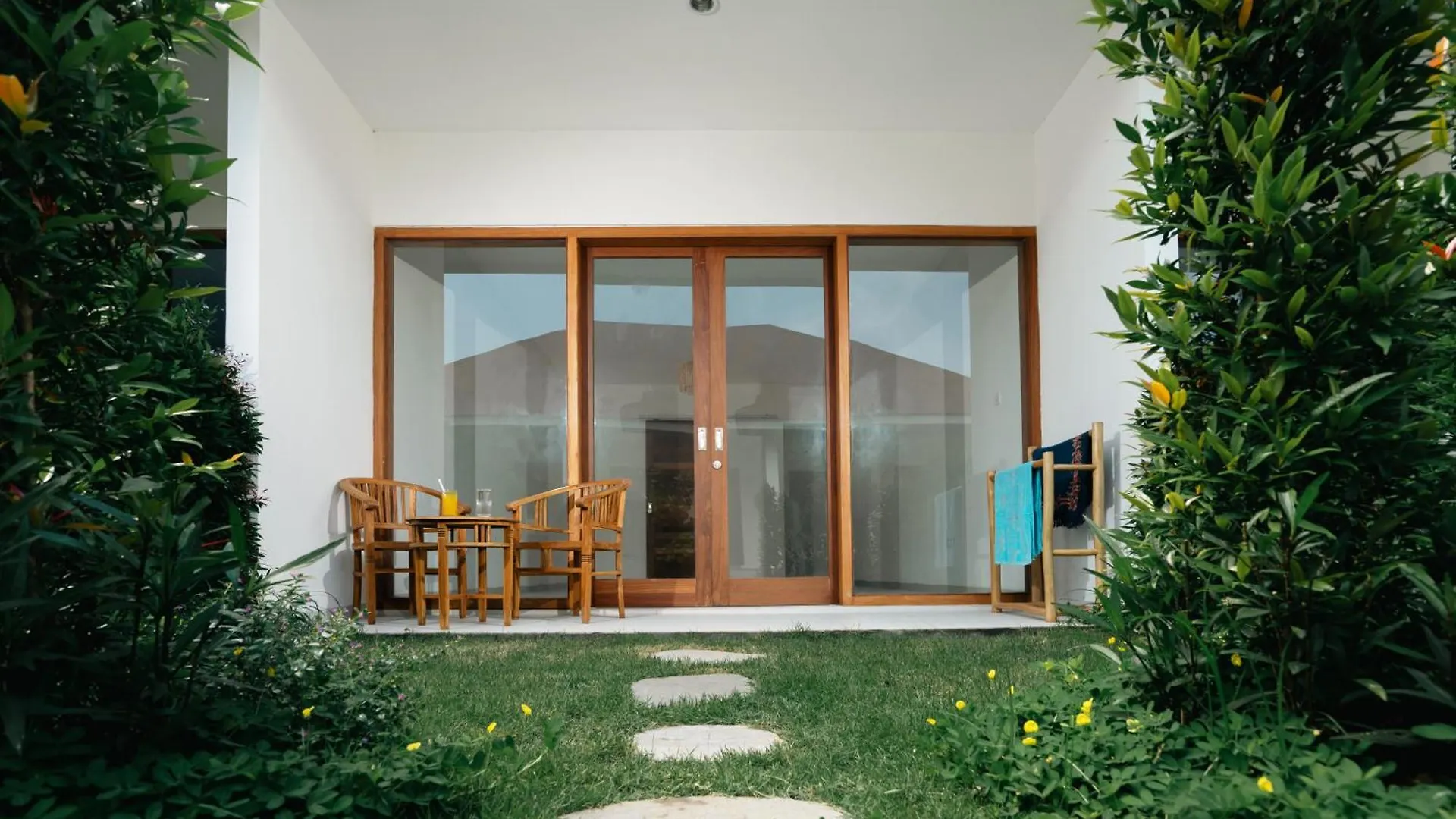Zena Surf Suite Pecatu