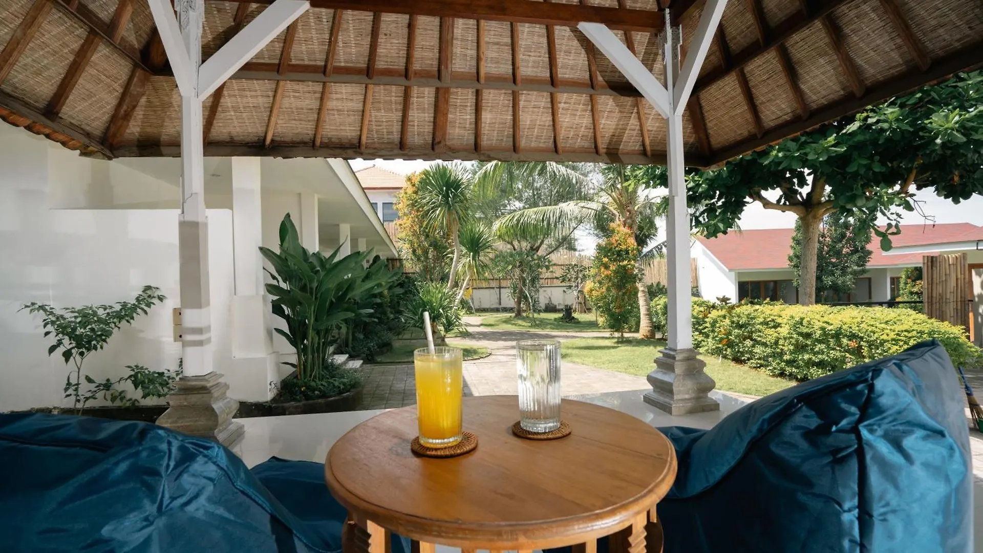 Zena Surf Suite Pecatu  Hotel Pecatu (Bali)